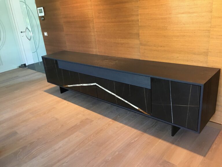COREMANS_DRESSOIR_MARMER